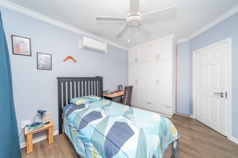 5 Bedroom Property for Sale in Beacon Bay Eastern Cape